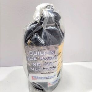InnerCool Zero Degrees Insulated One Liter Water Bottle Holder BUILT IN ICE PACK